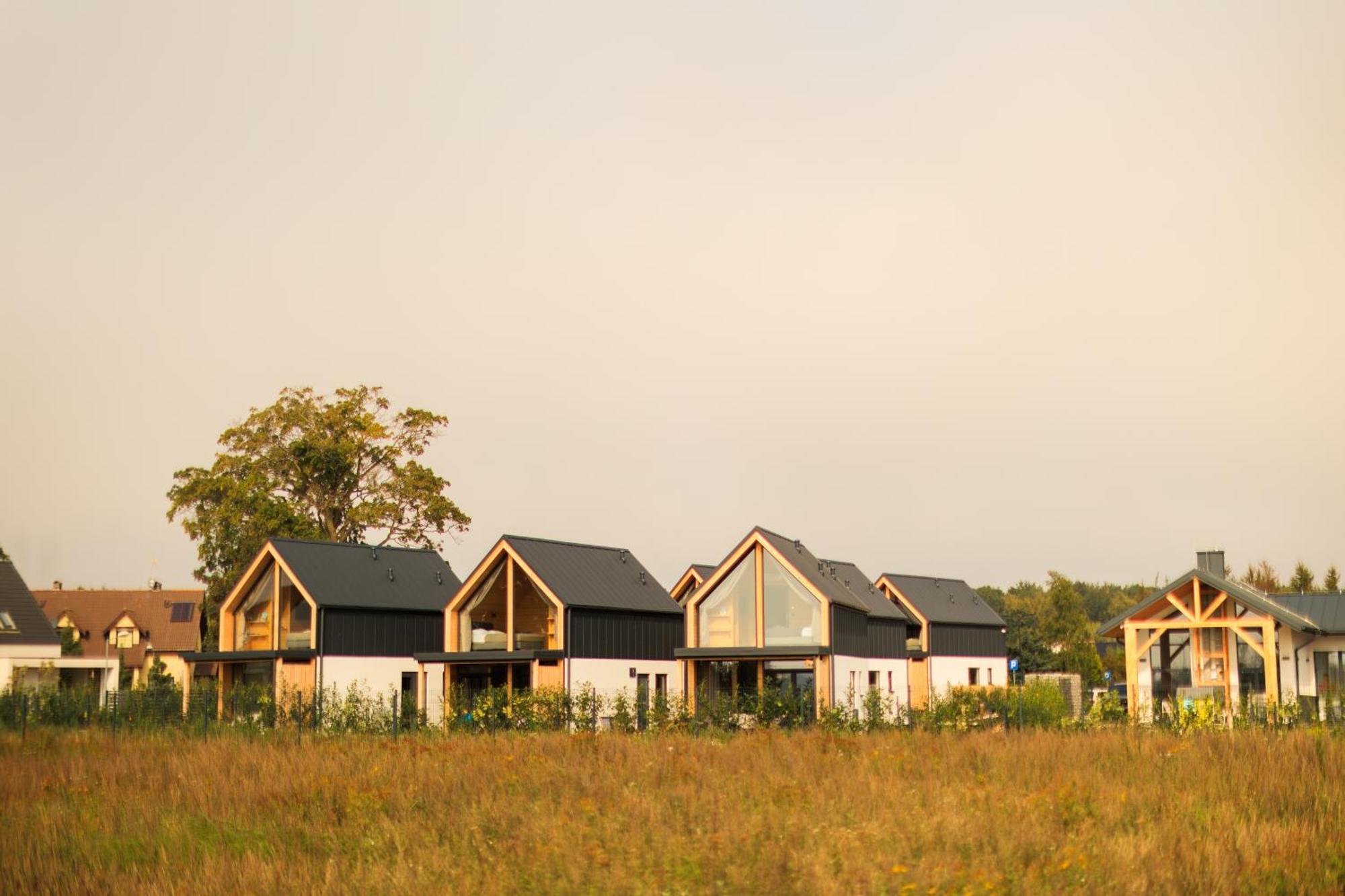 Pura Slow Life Houses- Jacuzzi & Blisko Plaza Trzęsacz Buitenkant foto